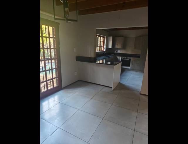 4 BEDROOM PROPERTY TO RENT IN FAERIE GLEN
